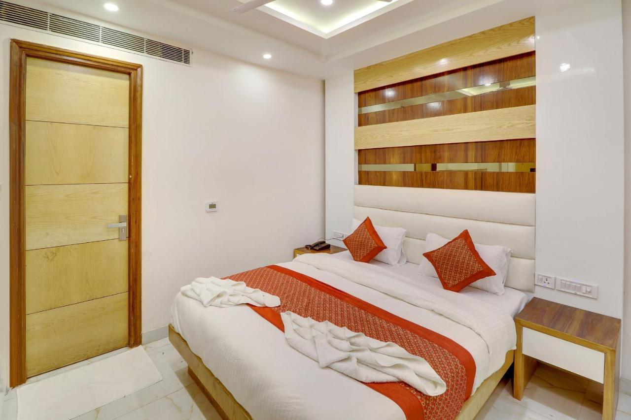 Hotel York Legacy Neu-Delhi Exterior foto