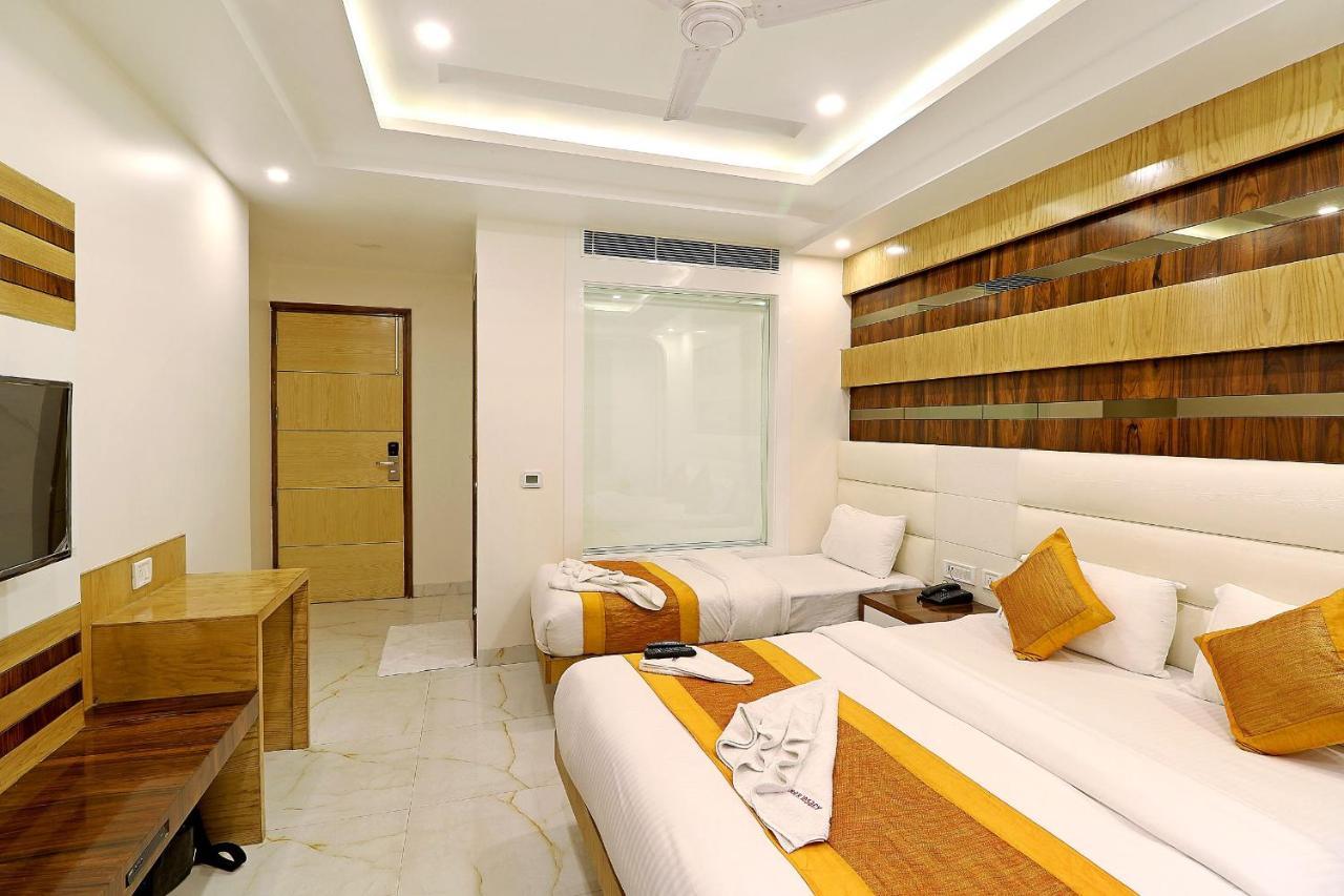 Hotel York Legacy Neu-Delhi Exterior foto